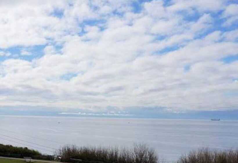 호텔 Dashwood Manor Seaside Bed & Breakfast