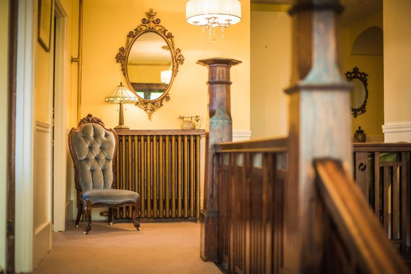 호텔 Dashwood Manor Seaside Bed & Breakfast