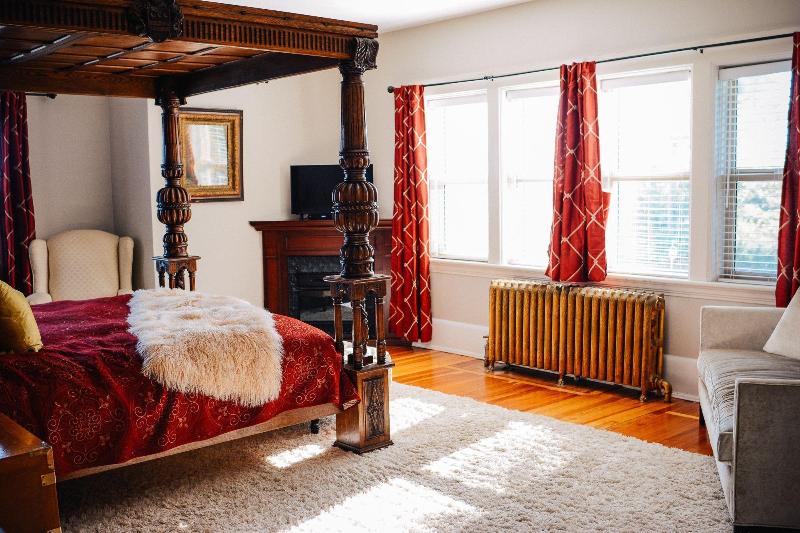 호텔 Dashwood Manor Seaside Bed & Breakfast