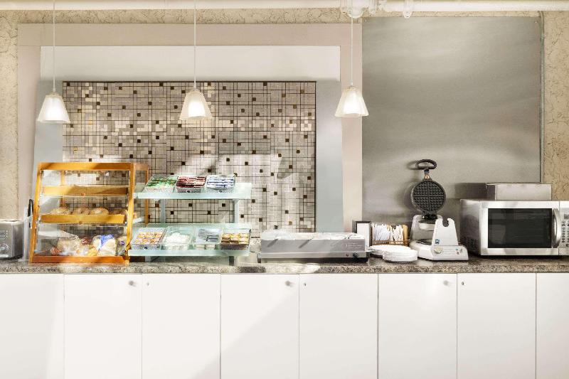 فندق Days Inn By Wyndham Lethbridge