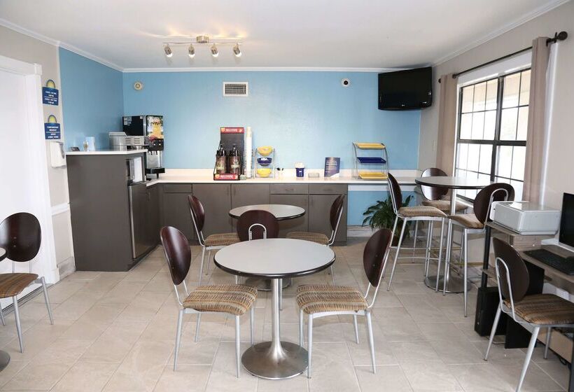 فندق Days Inn By Wyndham Monroe, Louisiana
