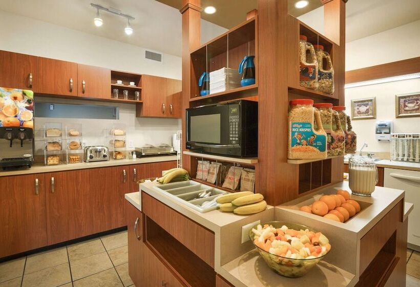 فندق Days Inn By Wyndham Riviereduloup