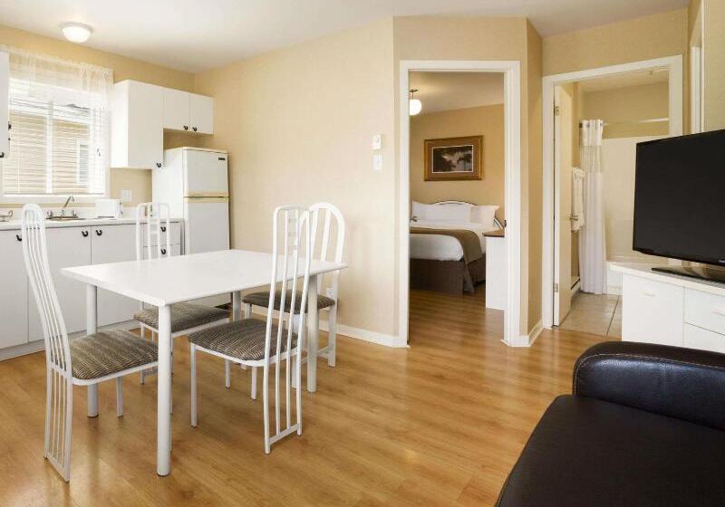 فندق Days Inn By Wyndham Riviereduloup