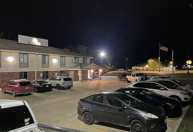 فندق Days Inn By Wyndham Warrensburg