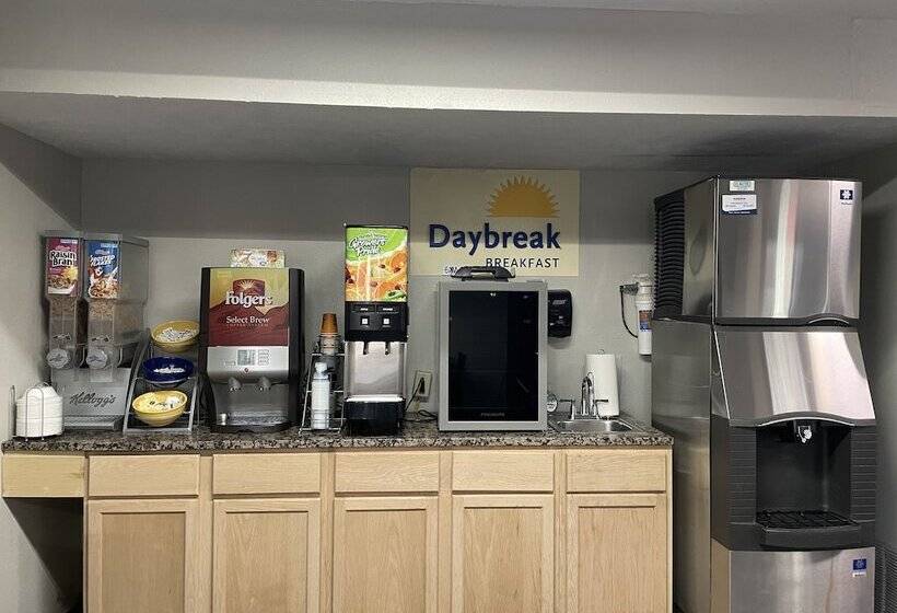 酒店 Days Inn By Wyndham Warrensburg