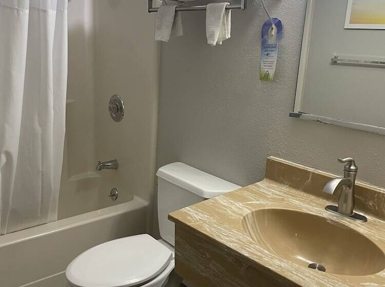 فندق Days Inn By Wyndham Warrensburg