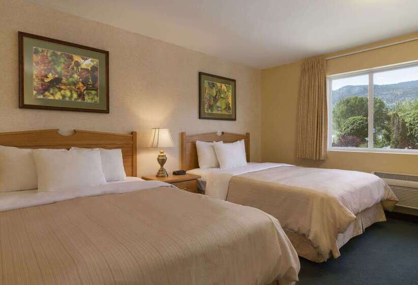 בית מלון כפרי Days Inn By Wyndham Penticton Conference Centre