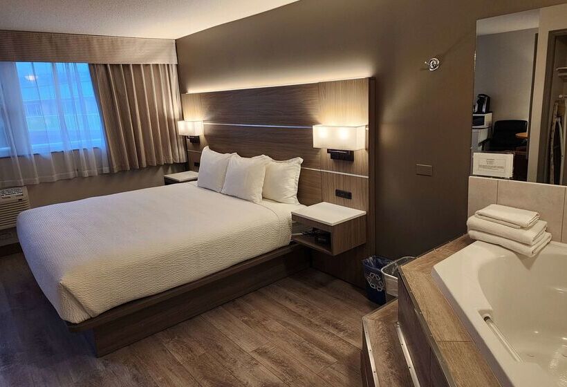 בית מלון כפרי Days Inn By Wyndham Penticton Conference Centre