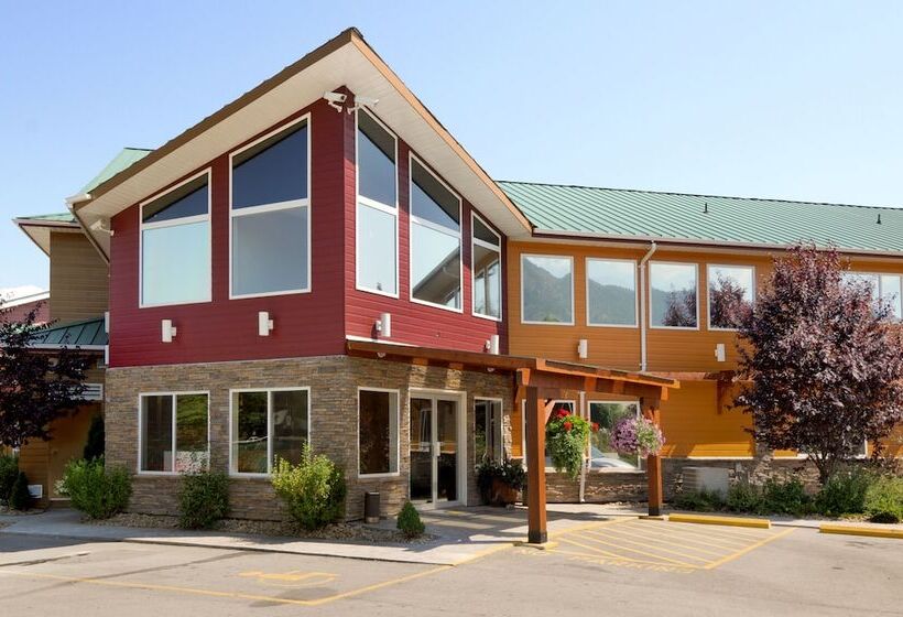 בית מלון כפרי Days Inn By Wyndham Penticton Conference Centre