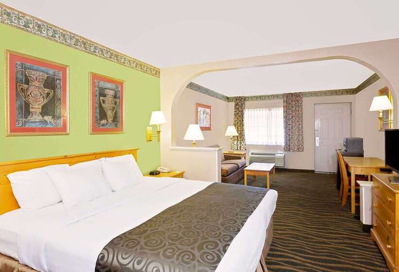 فندق Days Inn & Suites By Wyndham Starkville