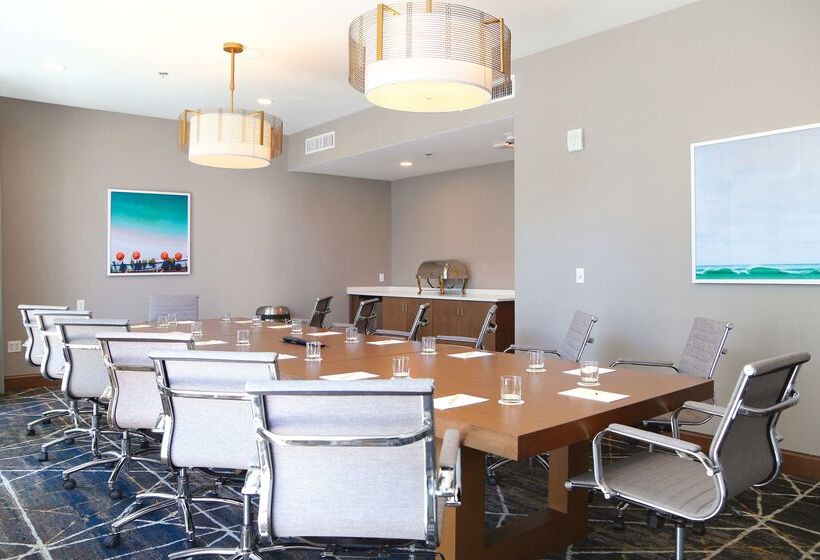 هتل Doubletree By Hilton Ocean City Oceanfront