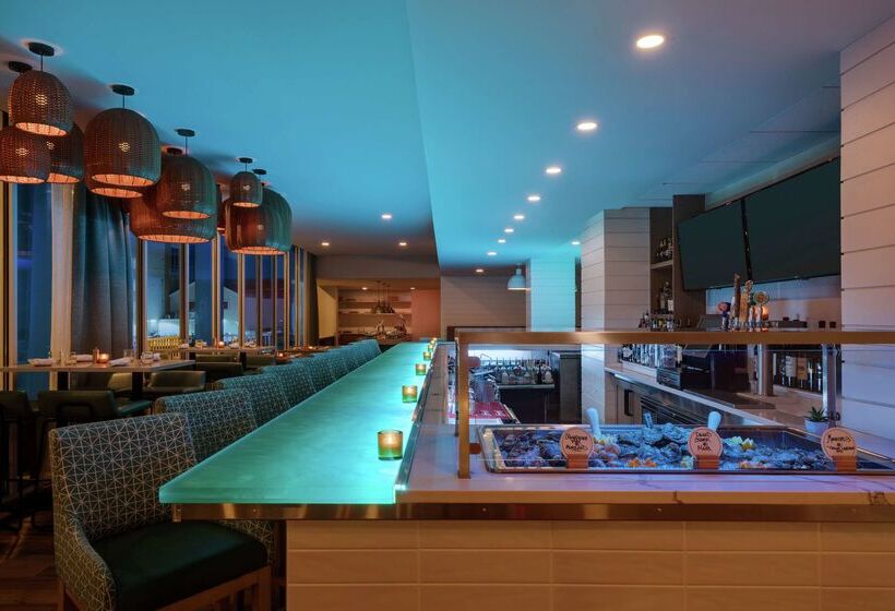 هتل Doubletree By Hilton Ocean City Oceanfront