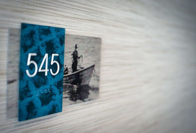 ホテル Doubletree By Hilton St. John S Harbourview