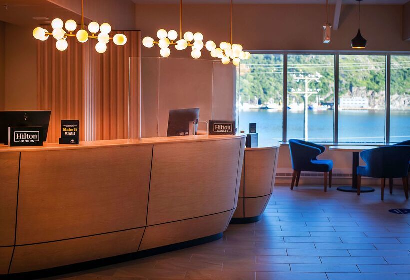 هتل Doubletree By Hilton St. John S Harbourview