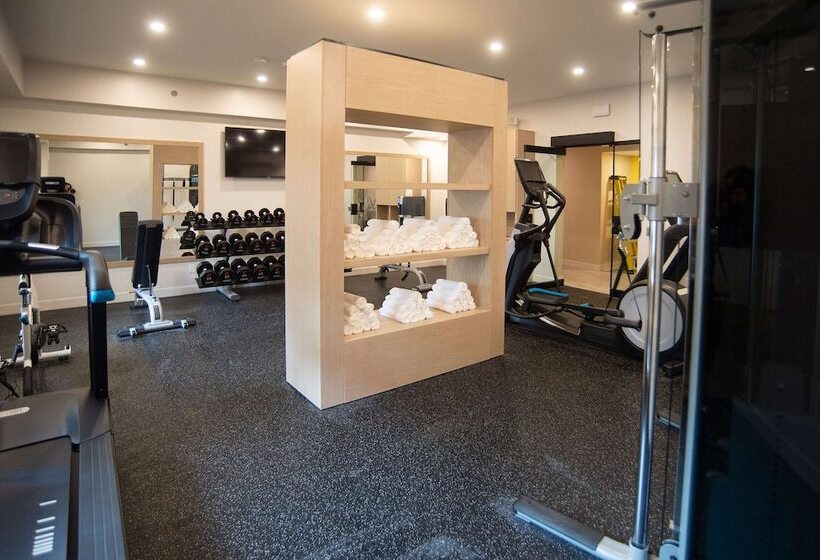 酒店 Doubletree By Hilton St. John S Harbourview