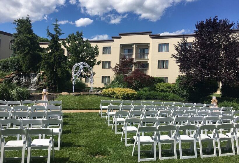 Doubletree Suites By Hilton Hotel Mt. Laurel