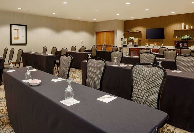 בית מלון כפרי Doubletree Suites By Hilton  Sacramento – Rancho Cordova