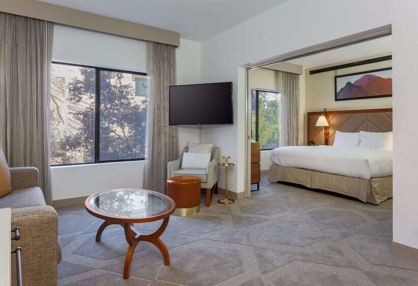 호텔 Doubletree Suites By Hilton  Sacramento – Rancho Cordova