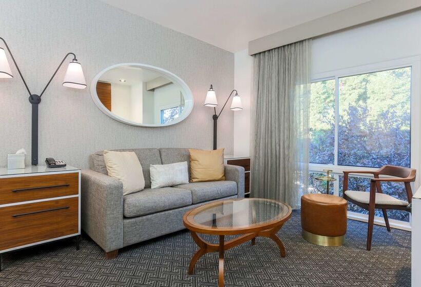 호텔 Doubletree Suites By Hilton  Sacramento – Rancho Cordova