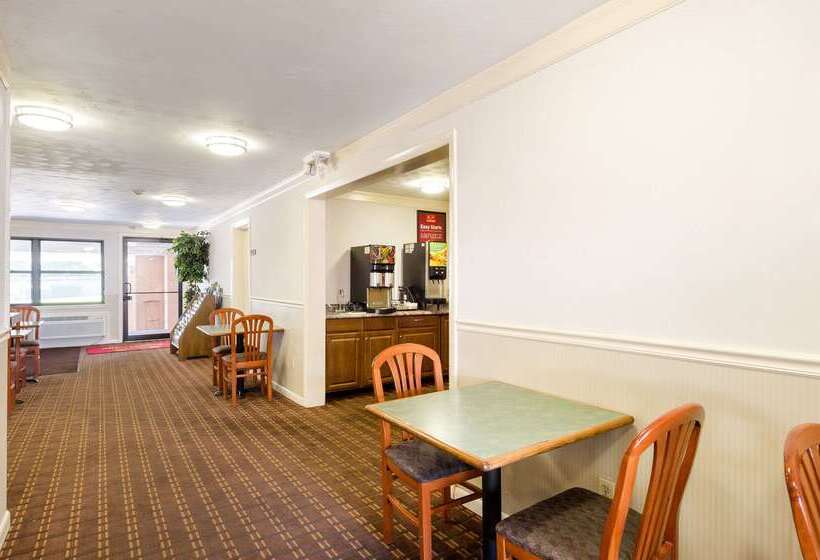 فندق Econo Lodge Bostonmalden