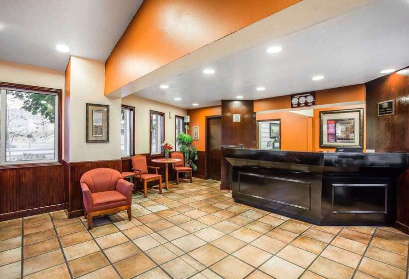 호텔 Econo Lodge Downtown