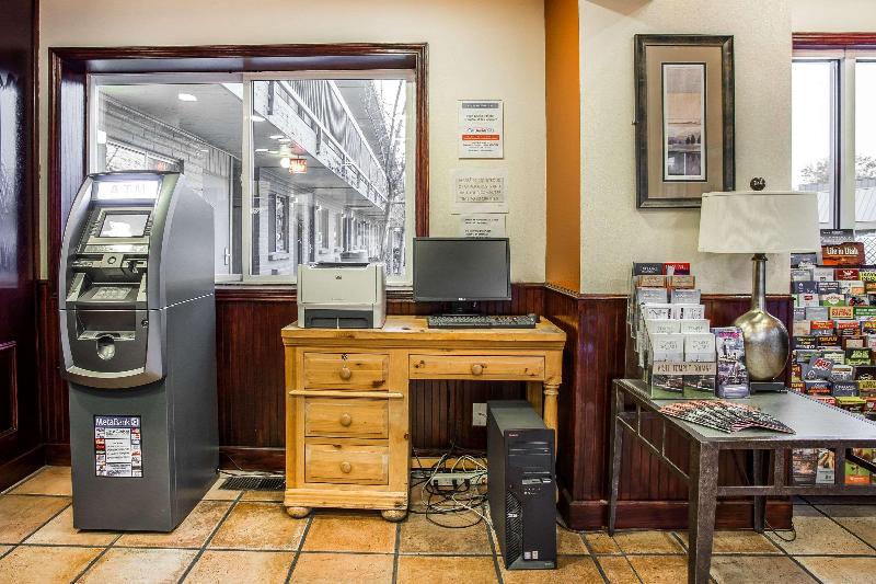 酒店 Econo Lodge Downtown