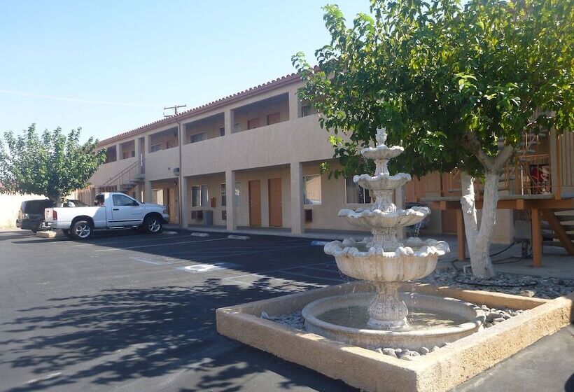 فندق Days Inn By Wyndham Ridgecrest Near China Lake Naval Station