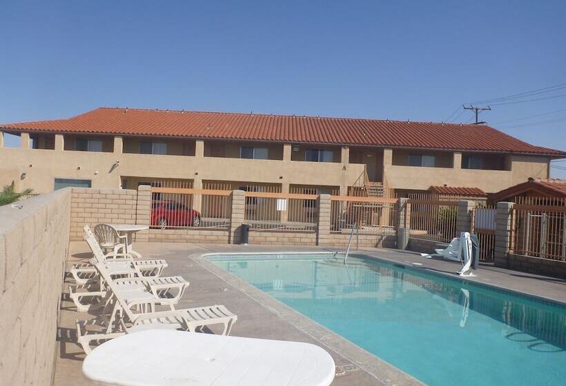 فندق Days Inn By Wyndham Ridgecrest Near China Lake Naval Station