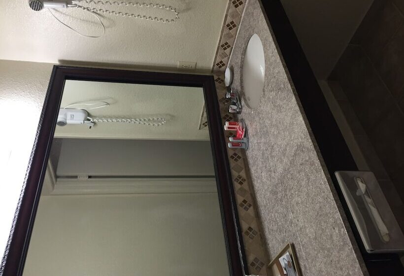 호텔 Days Inn By Wyndham Ridgecrest Near China Lake Naval Station