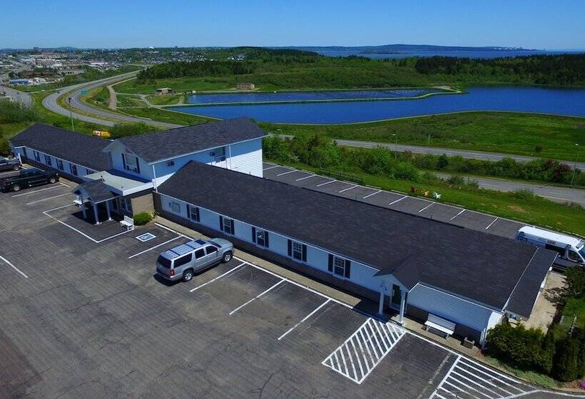 בית מלון כפרי Econo Lodge Inn & Suites