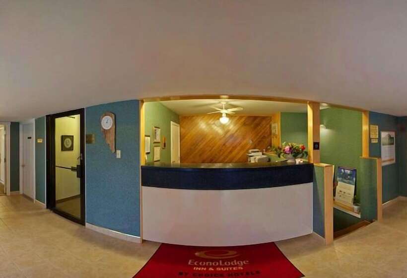 בית מלון כפרי Econo Lodge Inn & Suites