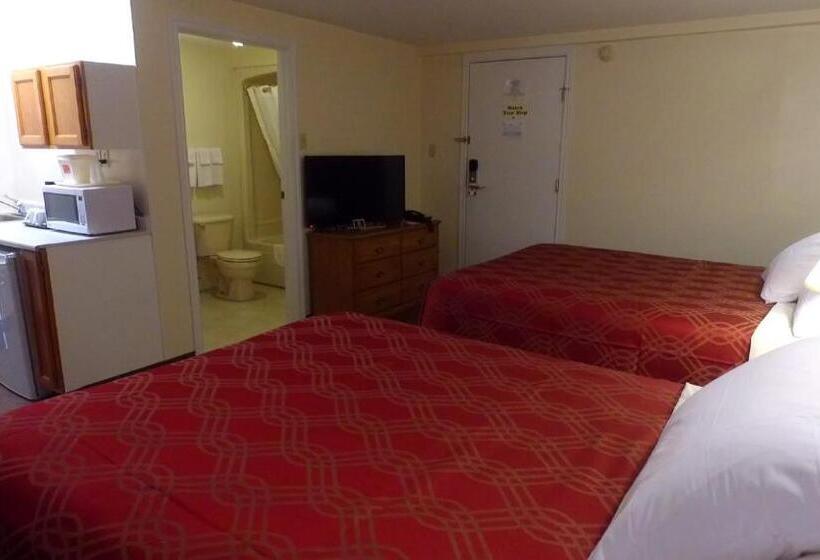 בית מלון כפרי Econo Lodge Inn & Suites