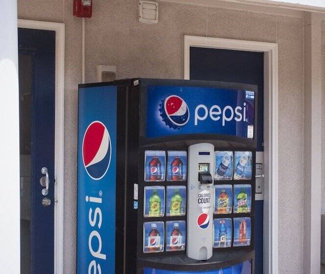 酒店 Econo Lodge Inn & Suites South