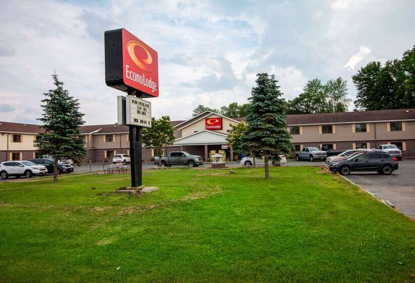 فندق Econo Lodge Massena Hwy 37