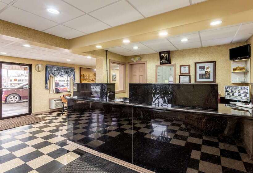 فندق Econo Lodge