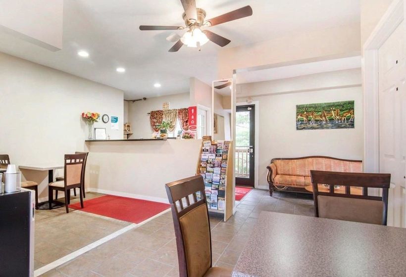 فندق Econo Lodge New Paltz