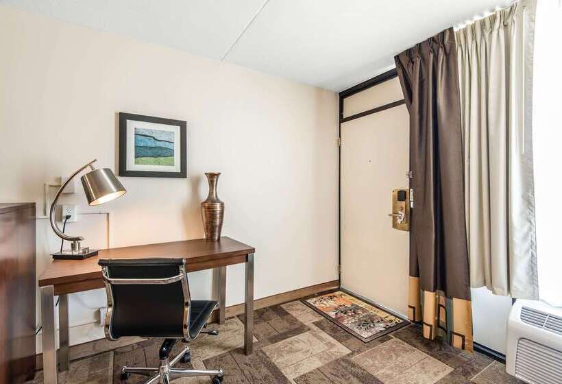 فندق Econo Lodge Oak Grove Blue Springs