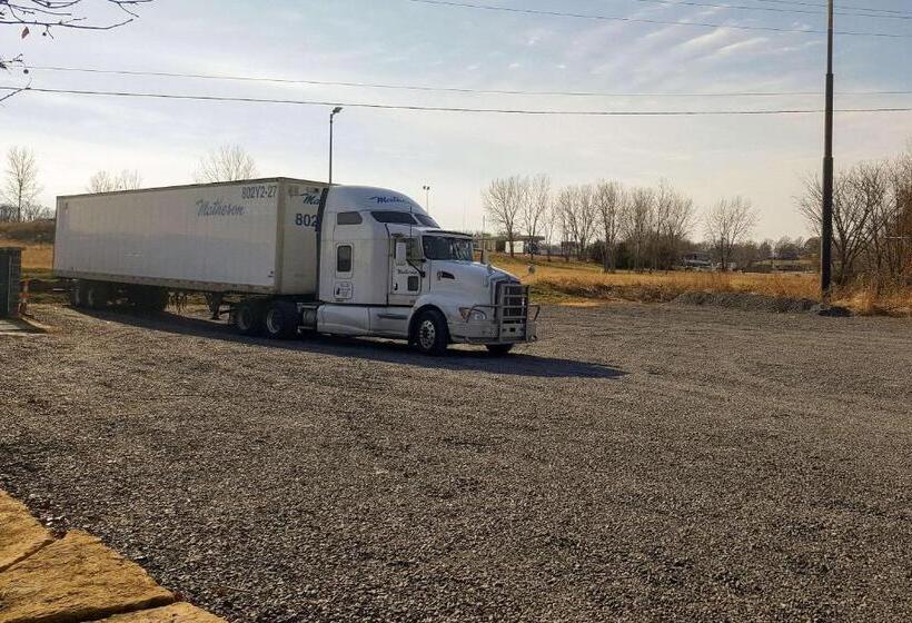 فندق Econo Lodge Oak Grove Blue Springs