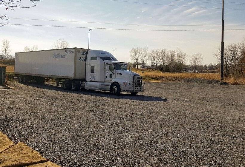 فندق Econo Lodge Oak Grove Blue Springs