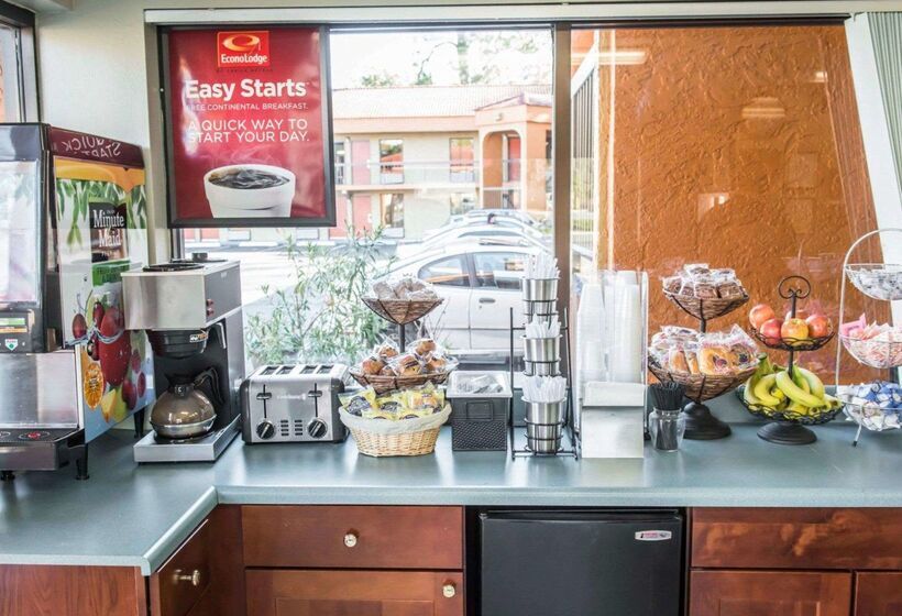 ホテル Econo Lodge