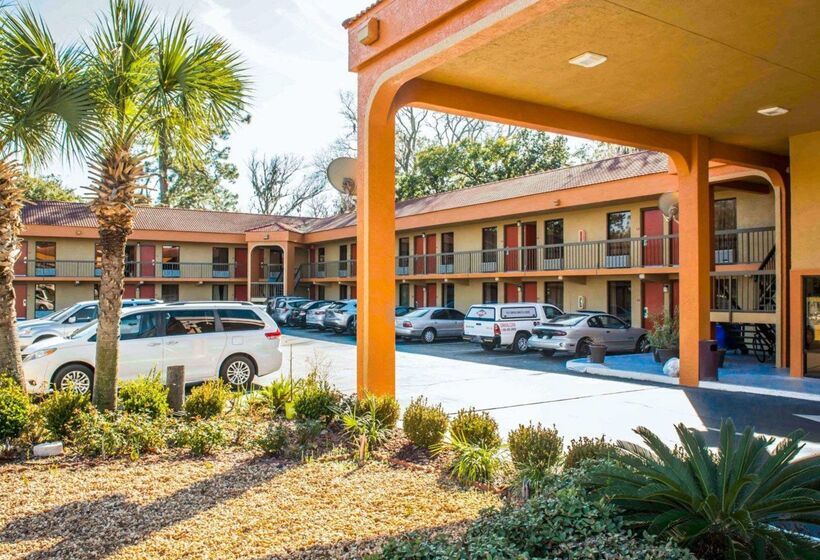 ホテル Econo Lodge