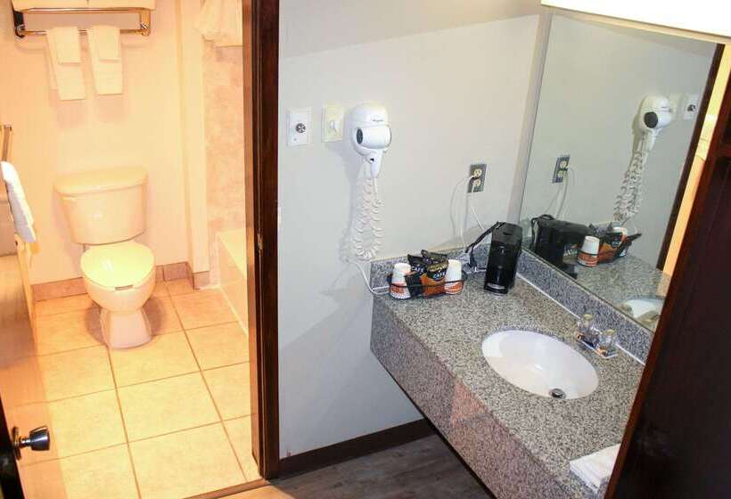 Отель Econo Lodge Salina Scenic Route 89 & I 70