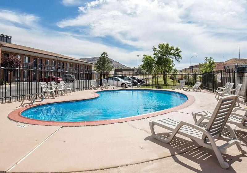 Отель Econo Lodge Salina Scenic Route 89 & I 70