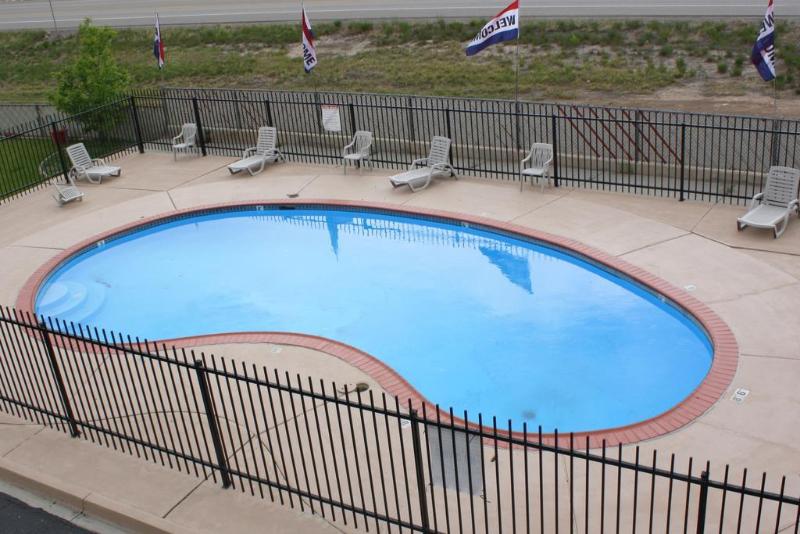 Отель Econo Lodge Salina Scenic Route 89 & I 70