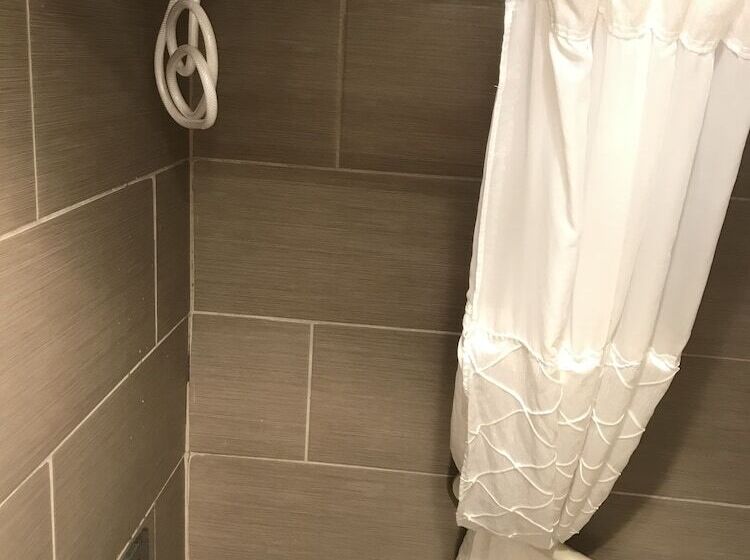 Отель Econo Lodge Salina Scenic Route 89 & I 70