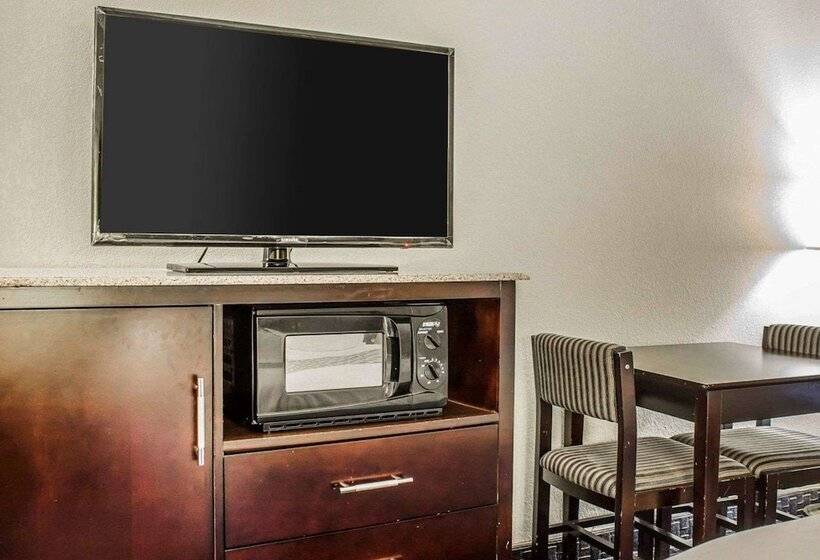 هتل Econo Lodge Scranton Near Montage Mountain