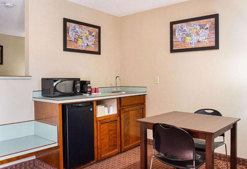 هتل Econo Lodge Southeast Milwaukie/portland