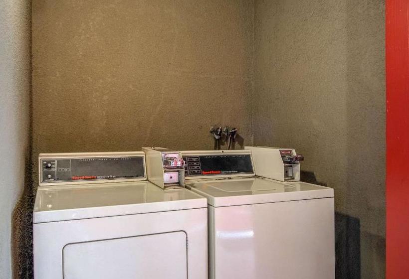 هتل Econo Lodge Southeast Milwaukie/portland