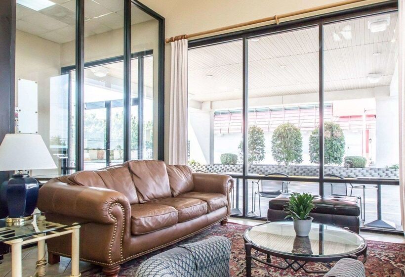 فندق Econo Lodge Springfield I44