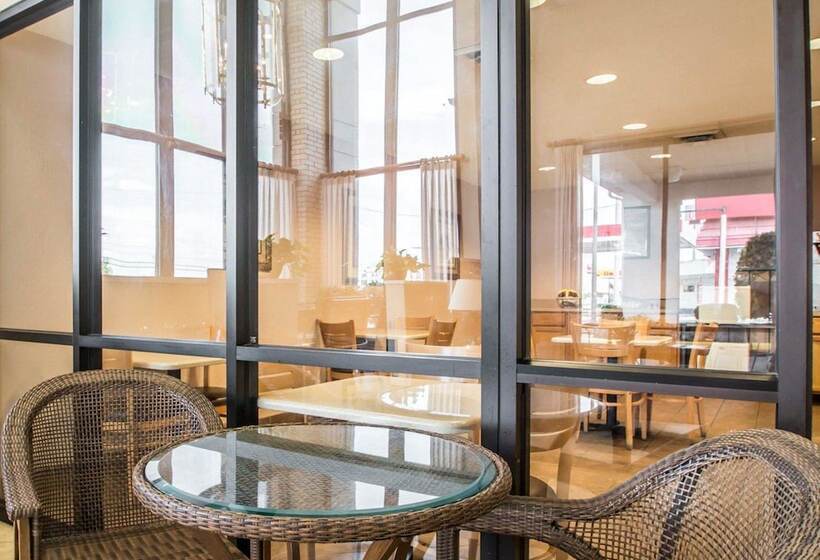 فندق Econo Lodge Springfield I44